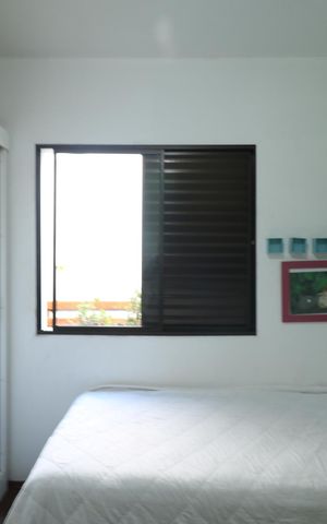 Casa à venda com 350m², 3 quartos e 3 vagas Casa à venda com 350m², 3 quartos e 3 vagasQuarto 2