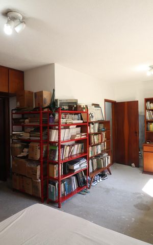 Casa à venda com 350m², 3 quartos e 3 vagas Casa à venda com 350m², 3 quartos e 3 vagasCasa 2