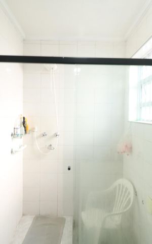 Casa à venda com 350m², 3 quartos e 3 vagas Casa à venda com 350m², 3 quartos e 3 vagasBanheiro da Suíte