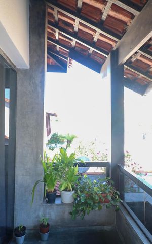 Casa à venda com 350m², 3 quartos e 3 vagas Casa à venda com 350m², 3 quartos e 3 vagasCasa 2