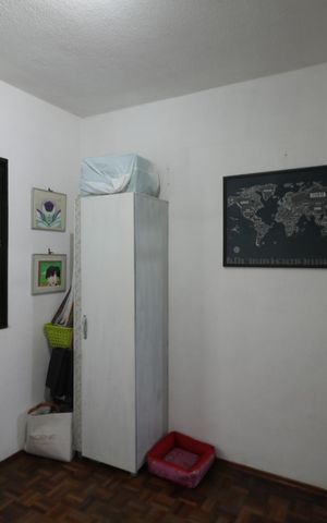 Casa à venda com 350m², 3 quartos e 3 vagas Casa à venda com 350m², 3 quartos e 3 vagasQuarto 1
