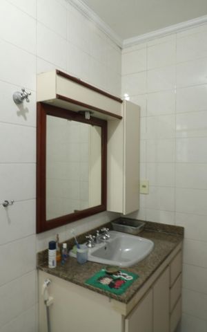 Casa à venda com 350m², 3 quartos e 3 vagas Casa à venda com 350m², 3 quartos e 3 vagasBanheiro da Suíte