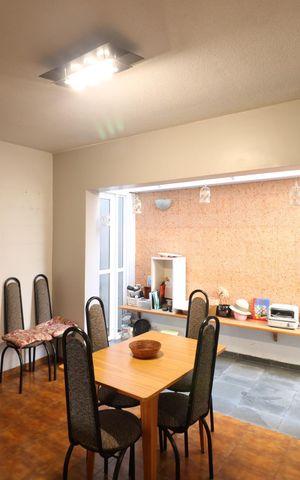 Casa à venda com 350m², 3 quartos e 3 vagas Casa à venda com 350m², 3 quartos e 3 vagasSala de Jantar