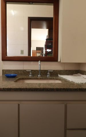 Casa à venda com 350m², 3 quartos e 3 vagas Casa à venda com 350m², 3 quartos e 3 vagasCasa 2