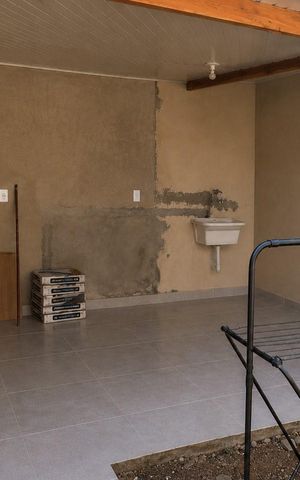 Casa para alugar com 60m², 2 quartos e 1 vaga