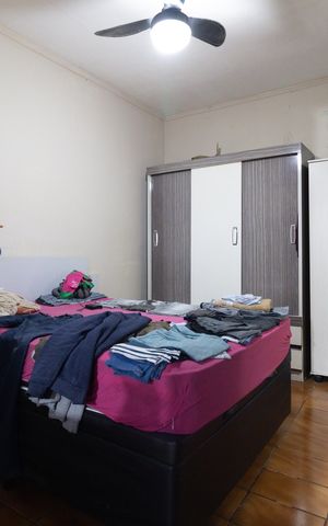 Casa à venda com 150m², 4 quartos e 2 vagas Casa à venda com 150m², 4 quartos e 2 vagasQuarto Casa 2