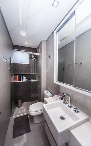 Apartamento para alugar com 210m², 3 quartos e 2 vagas Apartamento para alugar com 210m², 3 quartos e 2 vagasBanheiro Social