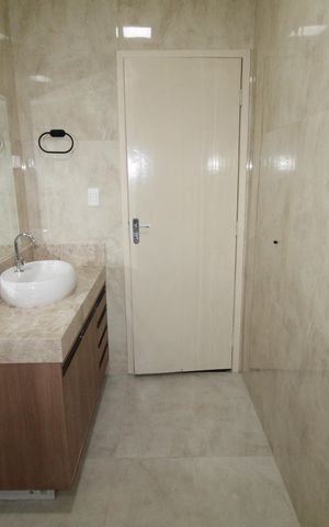 Casa para alugar com 100m², 3 quartos e 3 vagasBanheiro
