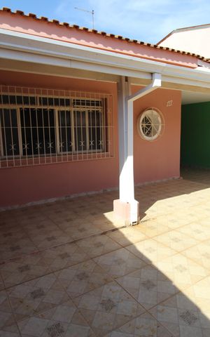 Casa para alugar com 100m², 3 quartos e 3 vagasQuintal