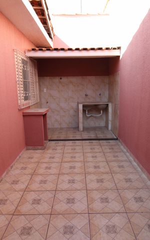Casa para alugar com 100m², 3 quartos e 3 vagasÁrea de Serviço
