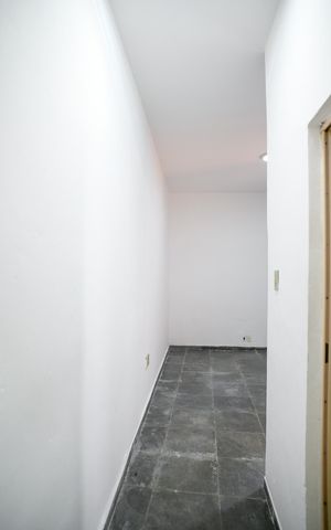 Casa à venda com 220m², 3 quartos e 2 vagas Casa à venda com 220m², 3 quartos e 2 vagasEdícula