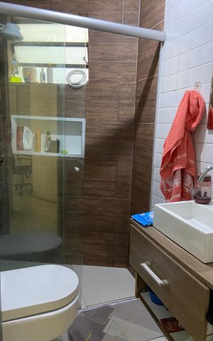 Casa à venda com 142m², 4 quartos e 2 vagas Casa à venda com 142m², 4 quartos e 2 vagasBanheiro