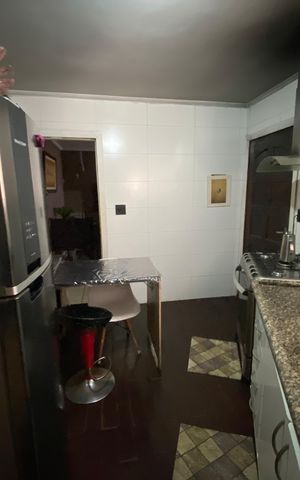 Casa à venda com 142m², 4 quartos e 2 vagas Casa à venda com 142m², 4 quartos e 2 vagasCozinha