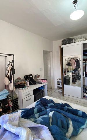 Casa à venda com 142m², 4 quartos e 2 vagas Casa à venda com 142m², 4 quartos e 2 vagasCasa 2 - Quarto