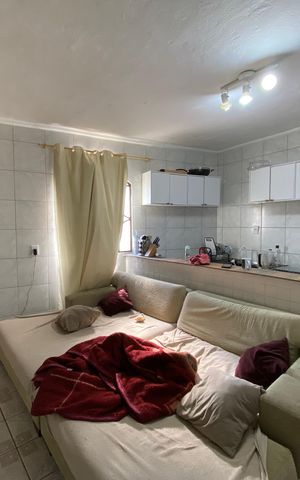 Casa à venda com 142m², 4 quartos e 2 vagas Casa à venda com 142m², 4 quartos e 2 vagasCasa 2 - Sala