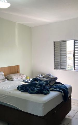 Casa à venda com 142m², 4 quartos e 2 vagas Casa à venda com 142m², 4 quartos e 2 vagasCasa 2 - Quarto