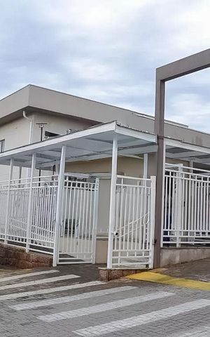 Apartamento para alugar com 55m², 2 quartos e 1 vaga Apartamento para alugar com 55m², 2 quartos e 1 vagaFachada