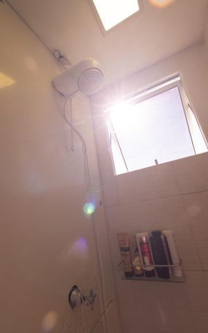 Apartamento à venda com 46m², 2 quartos e 1 vaga Apartamento à venda com 46m², 2 quartos e 1 vagaBanheiro Social