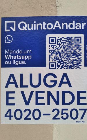 Casa à venda com 260m², 3 quartos e 1 vaga Casa à venda com 260m², 3 quartos e 1 vagaFachada