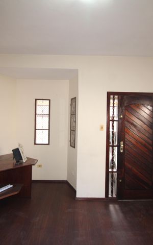 Casa à venda com 260m², 3 quartos e 1 vagaSala