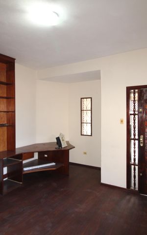 Casa à venda com 260m², 3 quartos e 1 vagaSala