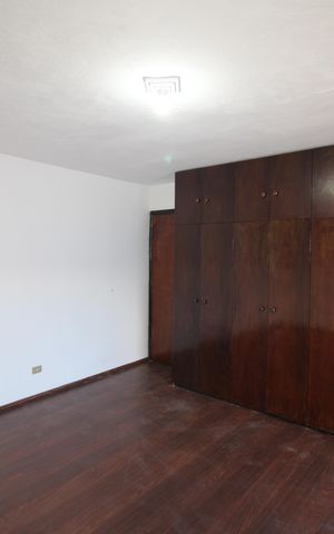 Casa à venda com 260m², 3 quartos e 1 vagaQuarto 1