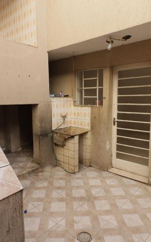 Casa à venda com 160m², 4 quartos e 2 vagasÁrea de Serviço
