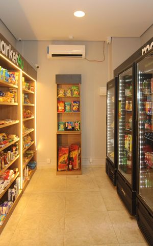 Apartamento à venda com 86m², 3 quartos e 2 vagas Apartamento à venda com 86m², 3 quartos e 2 vagasÁrea comum - Mercado