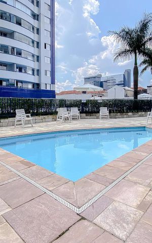 Apartamento à venda com 86m², 3 quartos e 2 vagas Apartamento à venda com 86m², 3 quartos e 2 vagasÁrea comum - Piscina