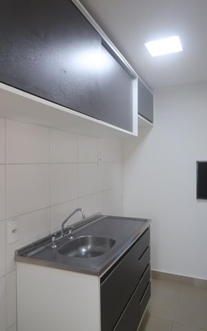 Apartamento para alugar com 76m², 3 quartos e 1 vagaCozinha - Armários