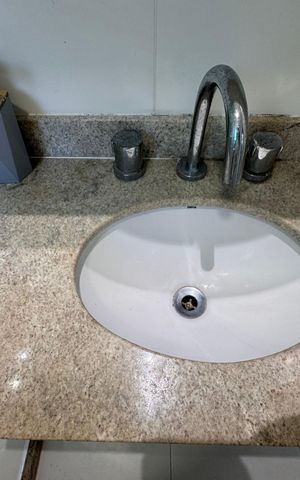 Casa à venda com 151m², 3 quartos e 2 vagas Casa à venda com 151m², 3 quartos e 2 vagasSuite1 - Banheiro