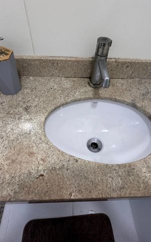 Casa à venda com 151m², 3 quartos e 2 vagas Casa à venda com 151m², 3 quartos e 2 vagasLavabo