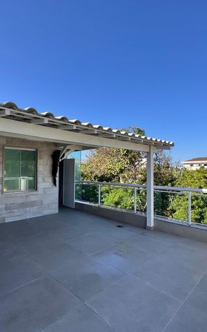 Casa à venda com 151m², 3 quartos e 2 vagas Casa à venda com 151m², 3 quartos e 2 vagasTerraço