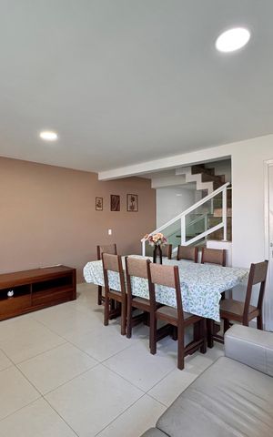 Casa à venda com 151m², 3 quartos e 2 vagas Casa à venda com 151m², 3 quartos e 2 vagasSala