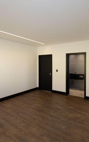 Casa de condomínio à venda com 560m², 5 quartos e 8 vagas Casa de condomínio à venda com 560m², 5 quartos e 8 vagasSuíte 2