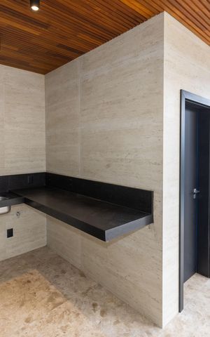 Casa de condomínio à venda com 560m², 5 quartos e 8 vagas Casa de condomínio à venda com 560m², 5 quartos e 8 vagasÁrea de Lazer