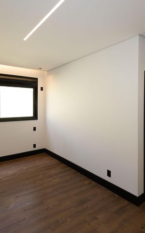 Casa de condomínio à venda com 560m², 5 quartos e 8 vagas Casa de condomínio à venda com 560m², 5 quartos e 8 vagasSuíte 1