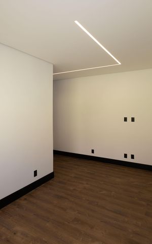 Casa de condomínio à venda com 560m², 5 quartos e 8 vagas Casa de condomínio à venda com 560m², 5 quartos e 8 vagasSuíte 1