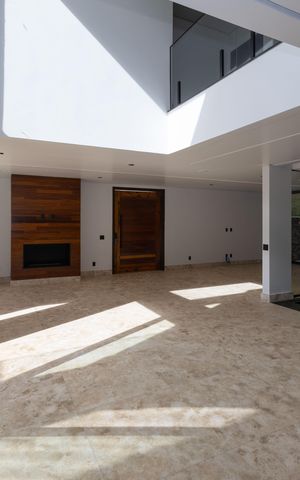 Casa de condomínio à venda com 560m², 5 quartos e 8 vagas Casa de condomínio à venda com 560m², 5 quartos e 8 vagasSala 1