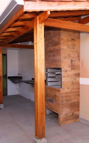Casa à venda com 135m², 3 quartos e 2 vagasQuintal e churrasqueira