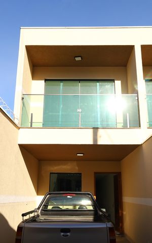 Casa à venda com 135m², 3 quartos e 2 vagasGaragem