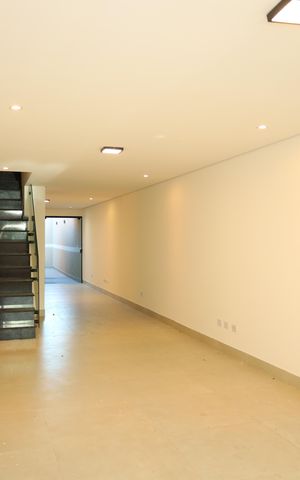 Casa à venda com 135m², 3 quartos e 2 vagasSala