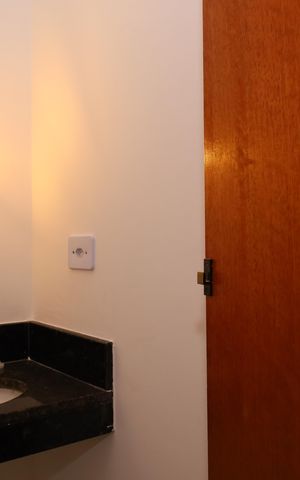 Casa à venda com 135m², 3 quartos e 2 vagasBanheiro 4 - Lavabo