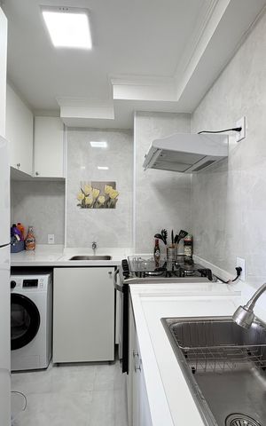 Apartamento à venda com 39m², 2 quartos e sem vaga Apartamento à venda com 39m², 2 quartos e sem vagaCozinha e Área de Serviço