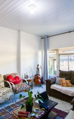 Casa à venda com 279m², 4 quartos e 5 vagasCasa 1 - Sala