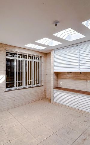 Casa à venda com 110m², 3 quartos e 1 vagaGaragem