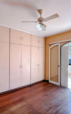 Casa à venda com 110m², 3 quartos e 1 vagaQuarto 1
