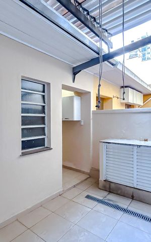 Casa à venda com 110m², 3 quartos e 1 vagaÁrea de Serviço
