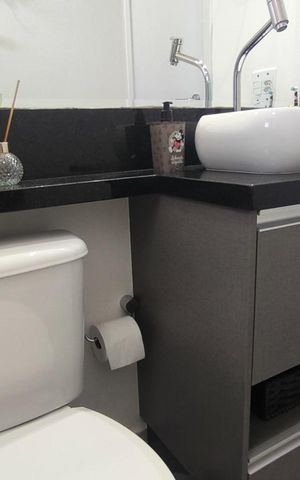 Apartamento à venda com 57m², 2 quartos e 2 vagas Apartamento à venda com 57m², 2 quartos e 2 vagasBanheiro