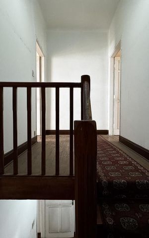 Casa à venda com 130m², 3 quartos e sem vaga